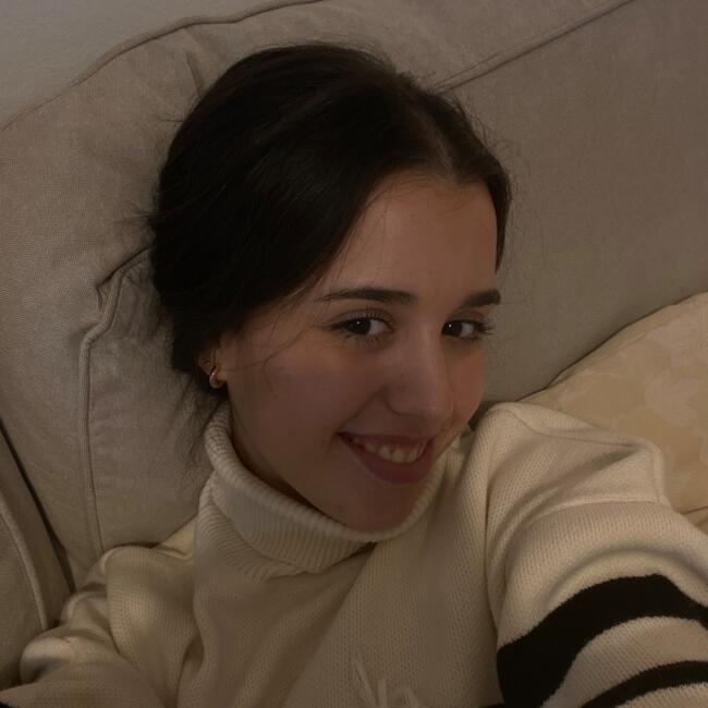 Babysitter in Seville: María