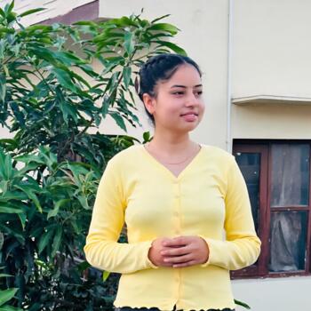 Babysitter in Hamilton: Ravneet