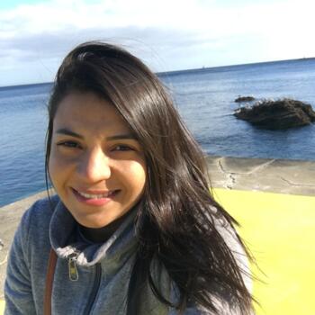Babysitter em Cascais: Caroline