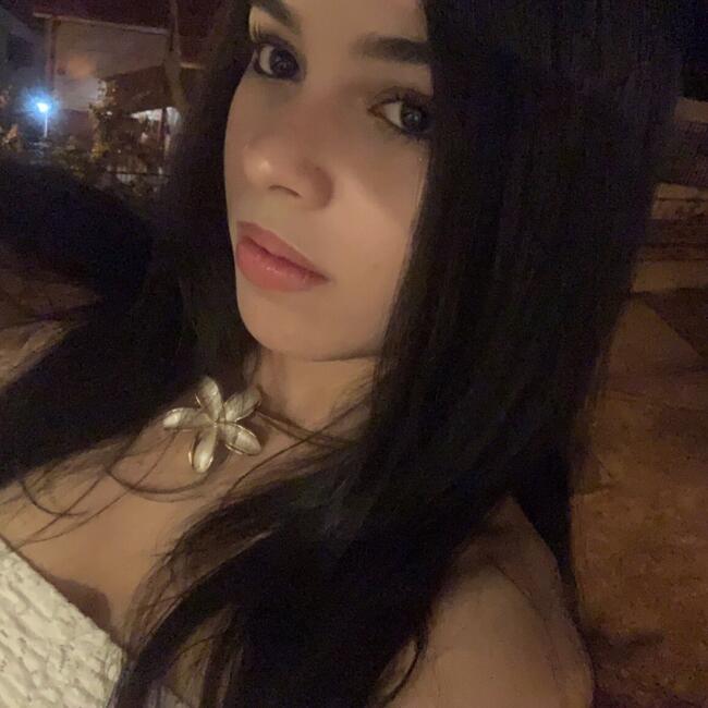 Babysitter in Cerro Silvestre: Daniella Morales