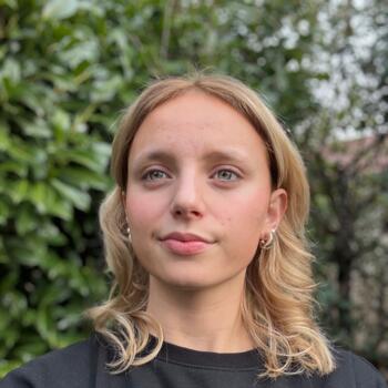 Babysitter Gex: Lola