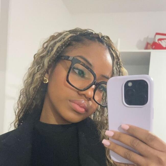 Babysitter in Setúbal: Ana