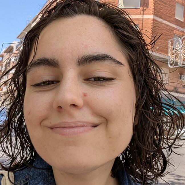 Babysitter in Elche: Alicia