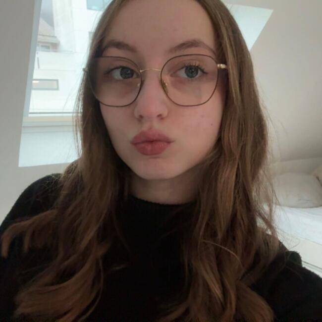 Babysitter in Amiens: Emma