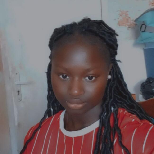 Babysitter in Saint-Nazaire: Raisa