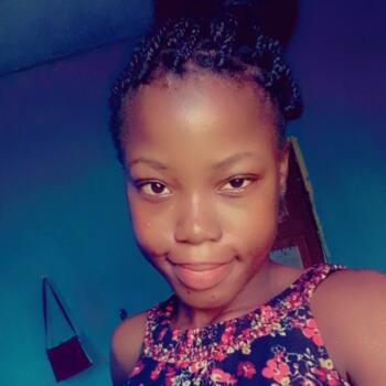 Babysitter in Savanna-la-Mar: Roneca
