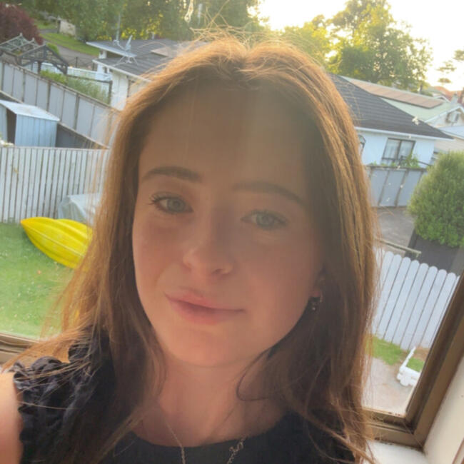 Babysitter in Auckland: Kate