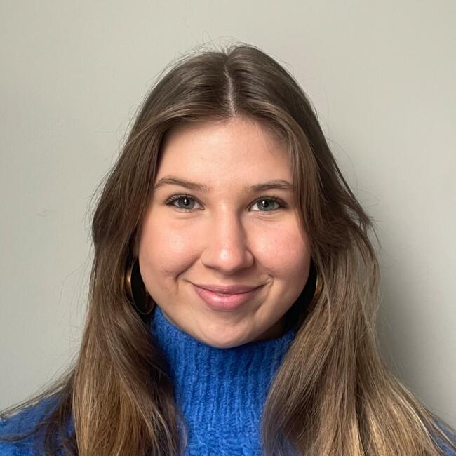 Babysitter in Ternat: Ella