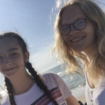Baby-sitter Temploux: Larissa