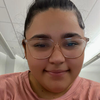 Babysitter in Bloomfield: Tiffany