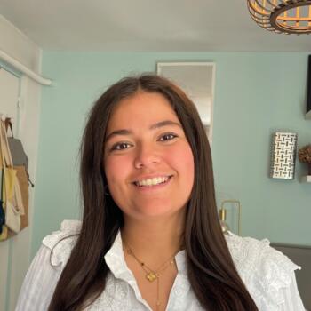 Babysitter in Rennes: Inès