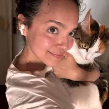 Babysitter in Paris: Riham