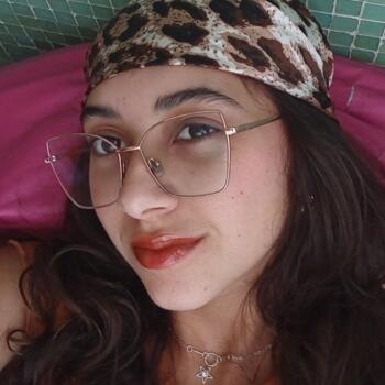 Babysitter in Campo Largo: Nayane