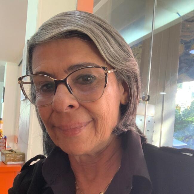 Babá em Brasília: Ana Carolina