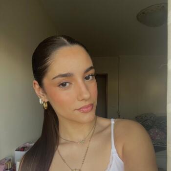 Babysitter in São João da Madeira: Diana