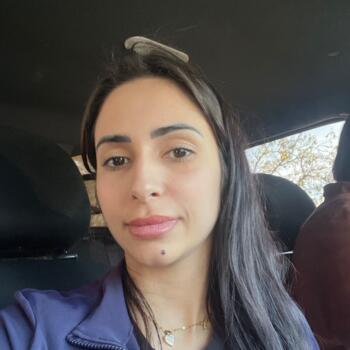 Emprego de babá em Irati: trabalho de babá Camile