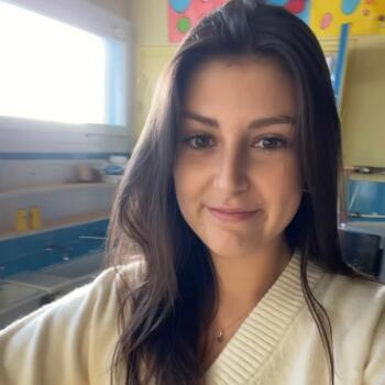 Babysitter in Samer: Floriane