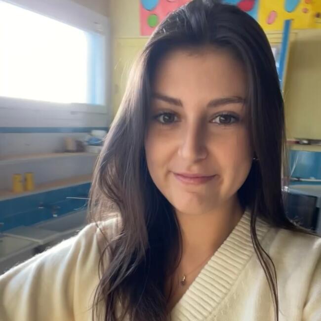 Babysitter in Samer: Floriane