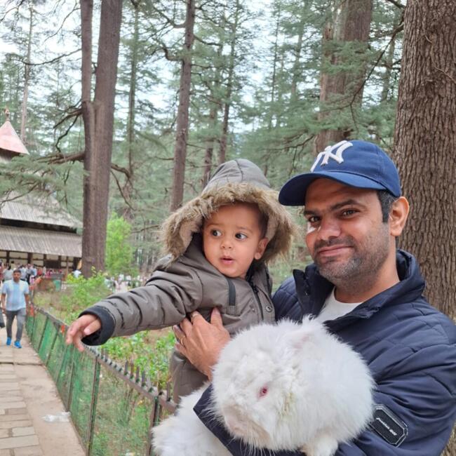 अहमदाबाद में बेबीसिटिंग की नौकरी: Rocky