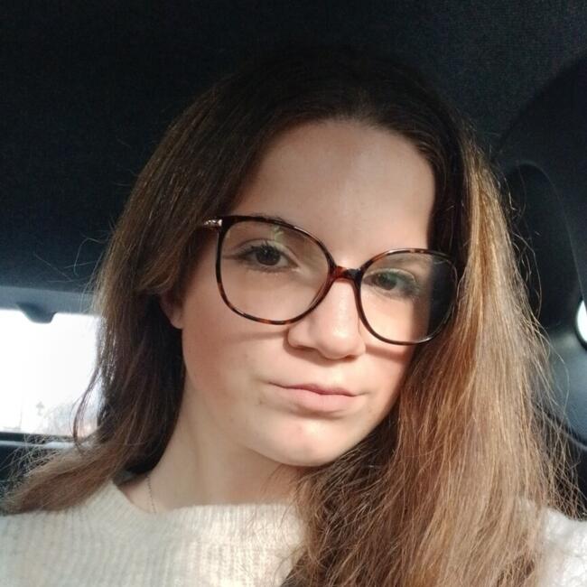Babysitter in Renazé: Heloise
