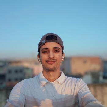 हैदराबाद में बेबीसिटर: Haider Javad