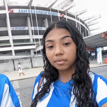 Babysitter in Belém: Macely