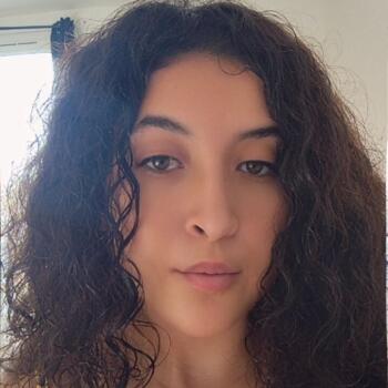 Babysitter in Béziers: Yamina