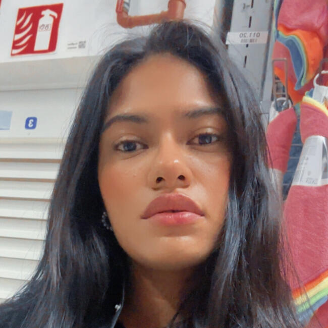 Babysitter in Paris: Kelly