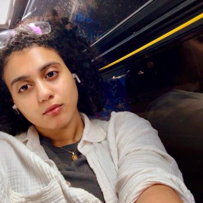 Baby-sitter in London: Farah