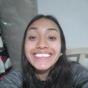 Niñera Godoy Cruz: Estefi