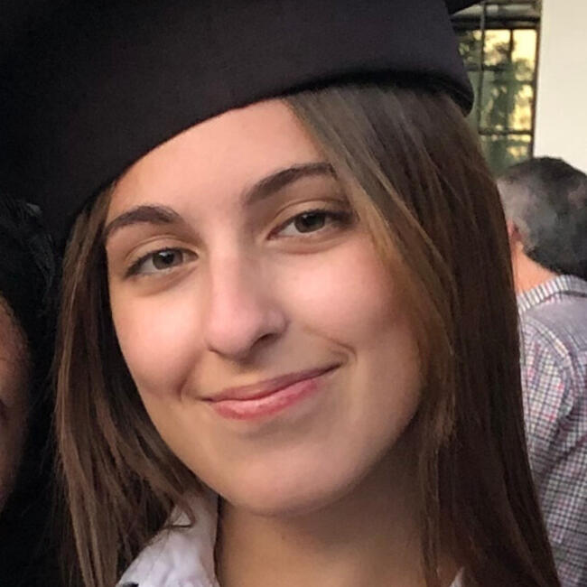 Babysitter in Funes: Belén