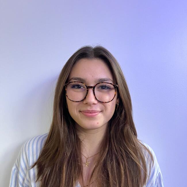 Babysitter in Perth: Thaïs