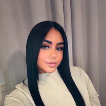 Babysitter in Paris: Apolline