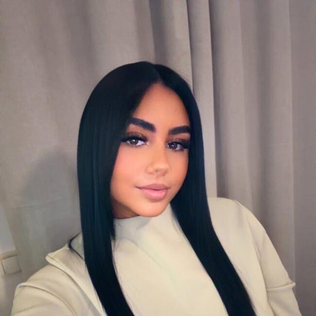 Babysitter in Paris: Apolline