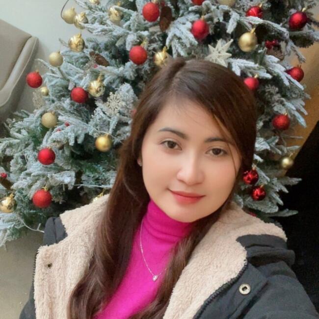 مربية أطفال في أبوظبي: Rina rufino