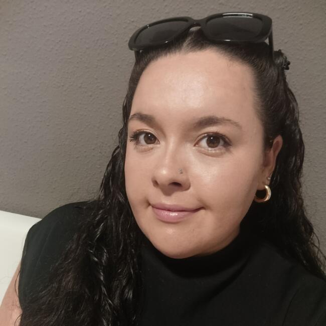 Canguro en Alicante: Jazmin