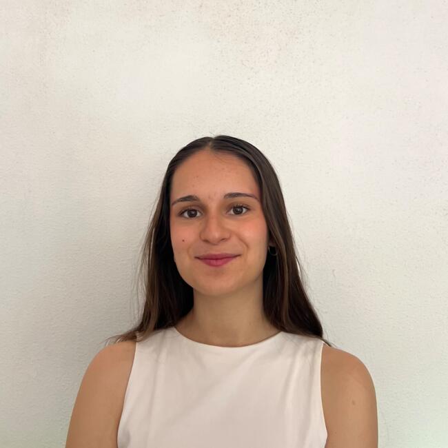 Babysitter em Setúbal: Mariana