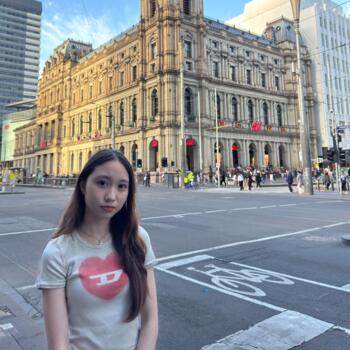 Babysitter Canberra: Sakura