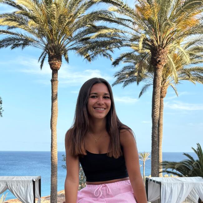 Babysitter in Namür: Lorena