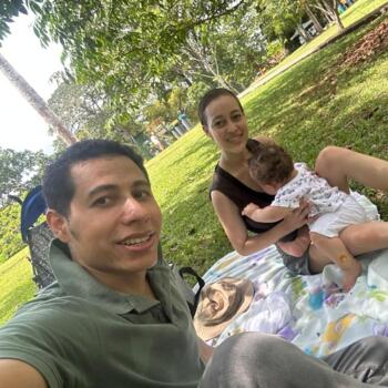 Babysitting job in Panama City: babysitting job Leonardo Enrique