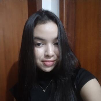 Babysitter in Campos dos Goytacazes: Deborah