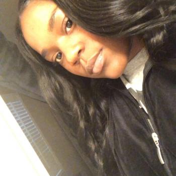 Babysitter in Plainfield: Ashauntee