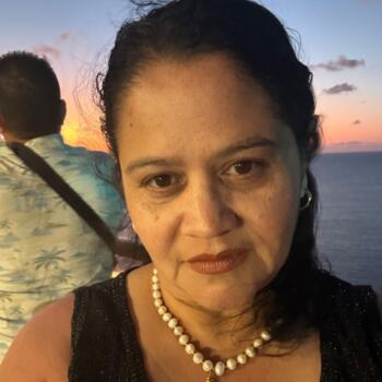 Babysitter Miami: Oneyda