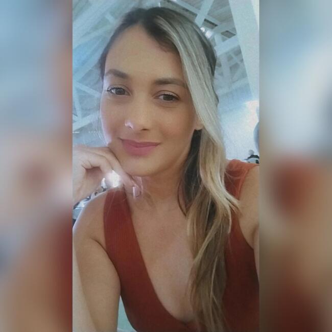 Babá em Campo Magro: Ana