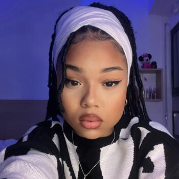 Babysitter in Cergy: Stephie