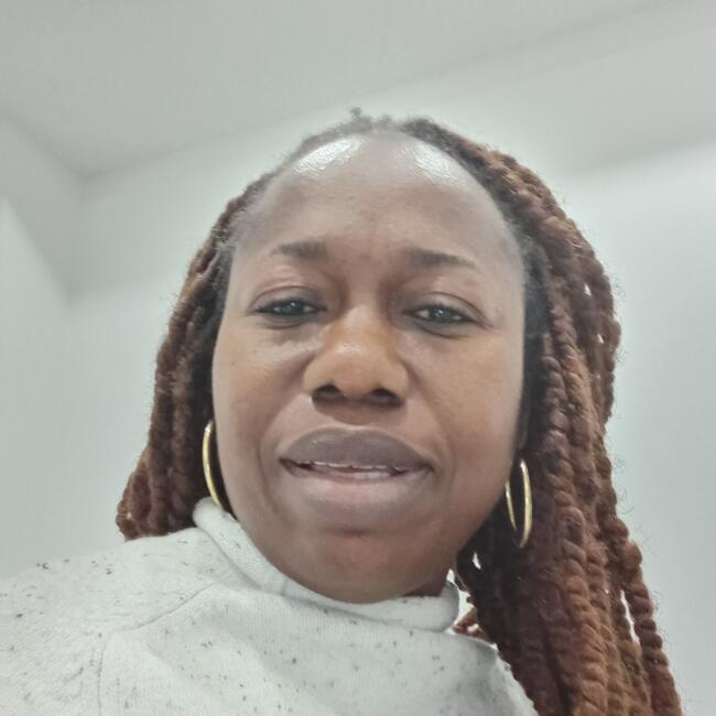 Nanny in Calgary: Priye