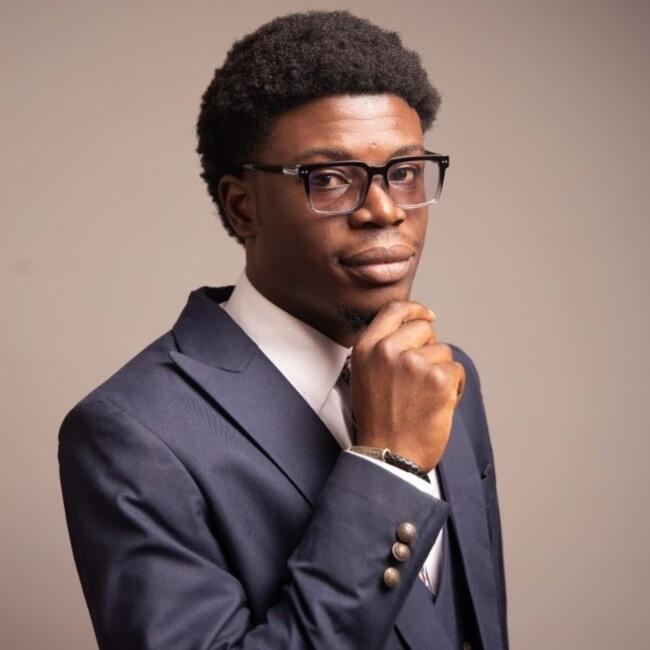 Babysitter in Calgary: Victor