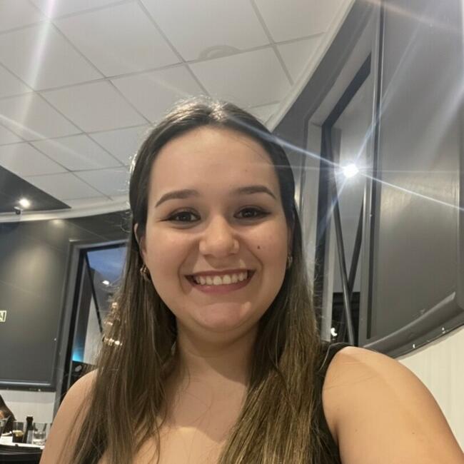 Babysitter in Canoas: Ana