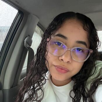 Nanny in Crescent Springs: Andreina