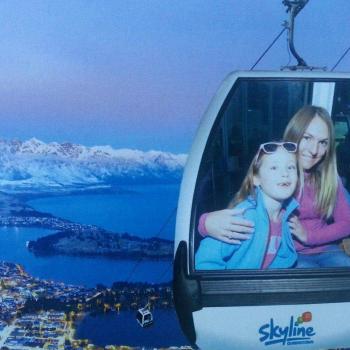 Babysitter Queenstown: Suzanna